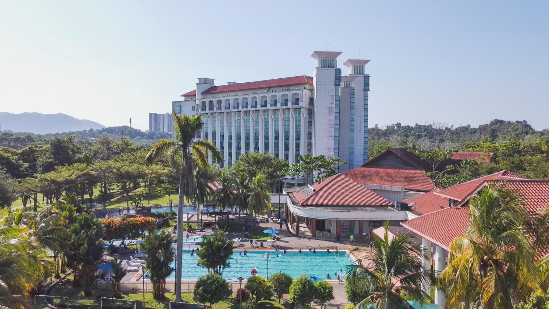 Nilai Springs Resort Hotel Esterno foto